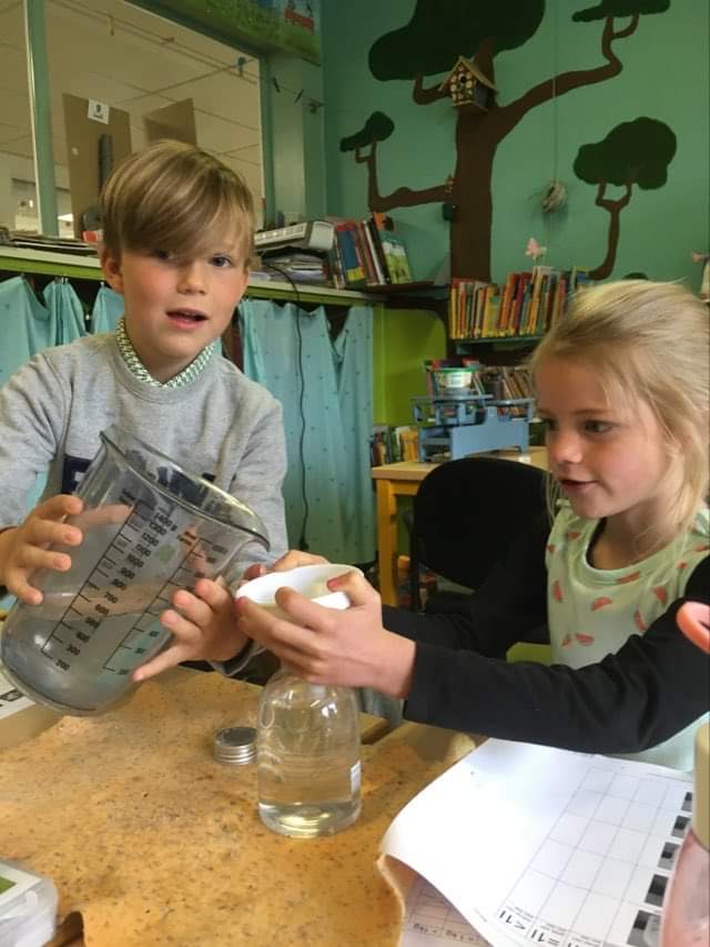 wegen en meten met de kilo en de liter.